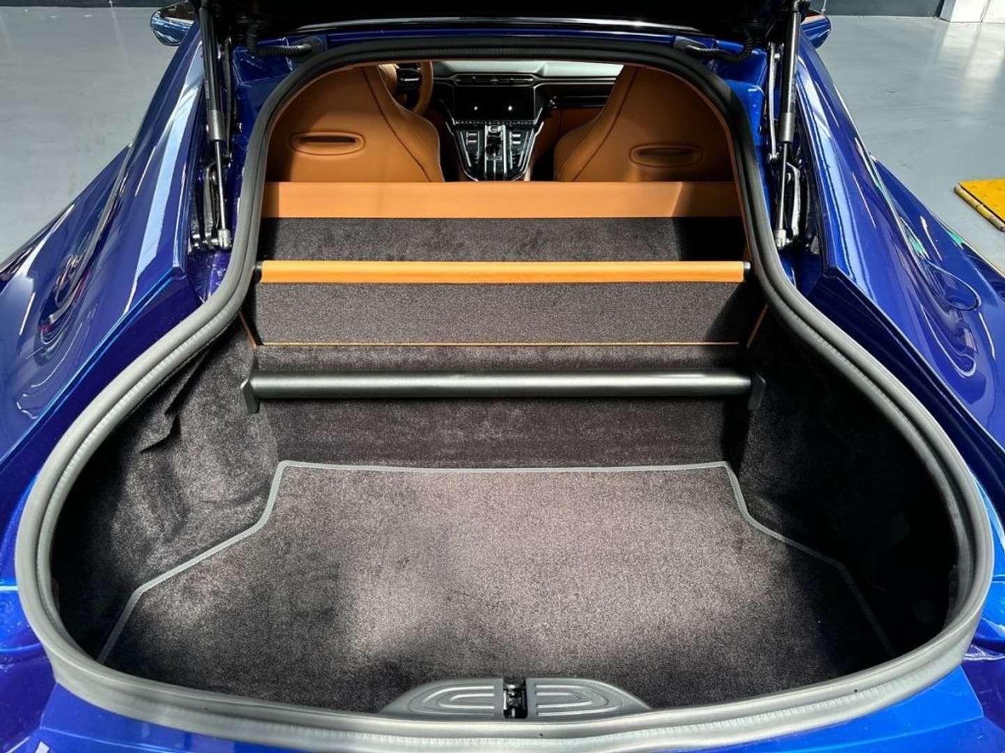 Aston Martin Vantage Coupe 4.0 V8 - 2025 - Joinsteer - #7