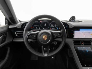 Porsche Taycan 4S — photo 35