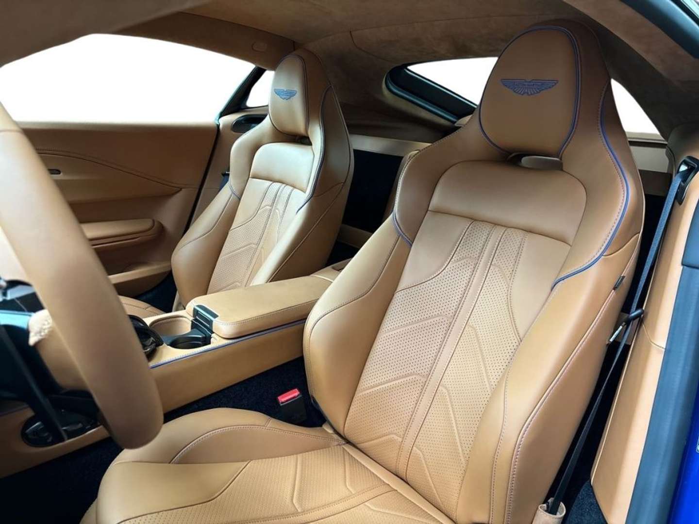 Aston Martin Vantage Coupe 4.0 V8 - 2025 - Joinsteer - #9