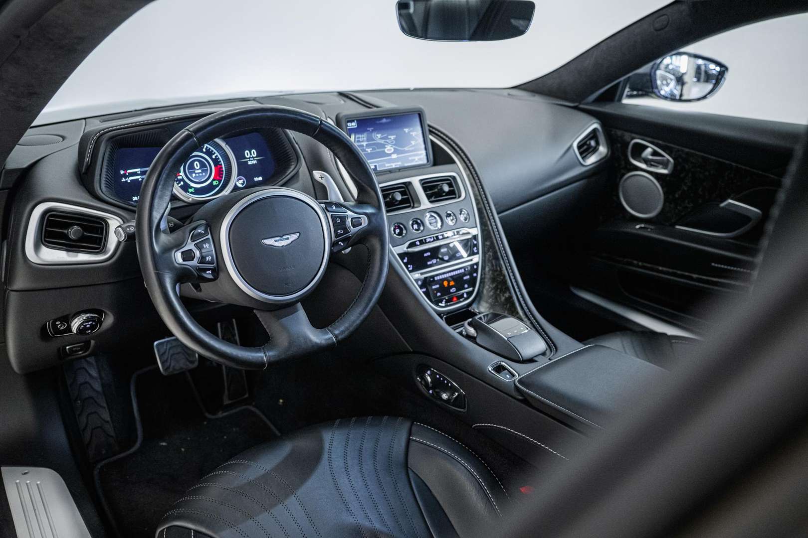 Aston Martin DB11 Coupé V8 - 2018 - Joinsteer - #5