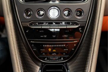 Aston Martin DBS Volante 770 Ultimate — photo 37