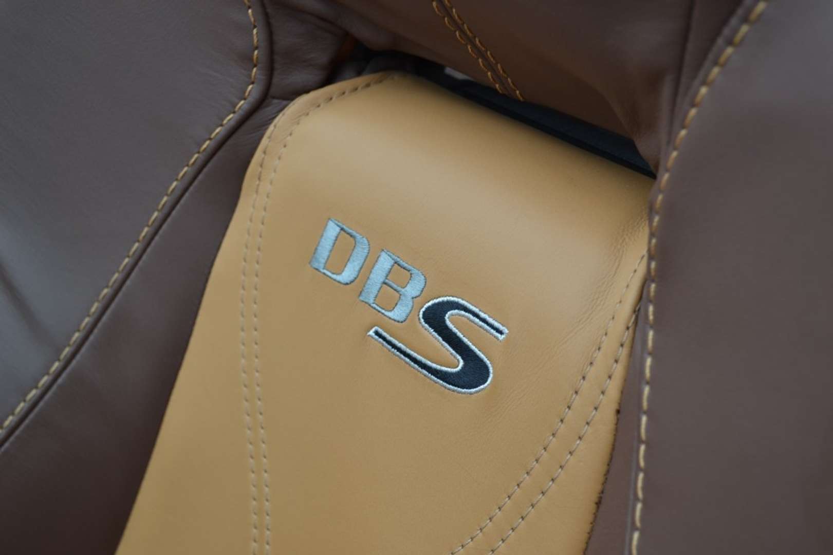 Aston Martin DBS Volante 6.0 V12 - 2010 - Joinsteer - #15