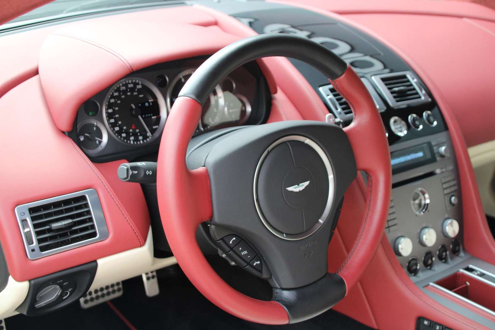 Aston Martin DB9 V12 Touchtronic - 2008 - Joinsteer - #36