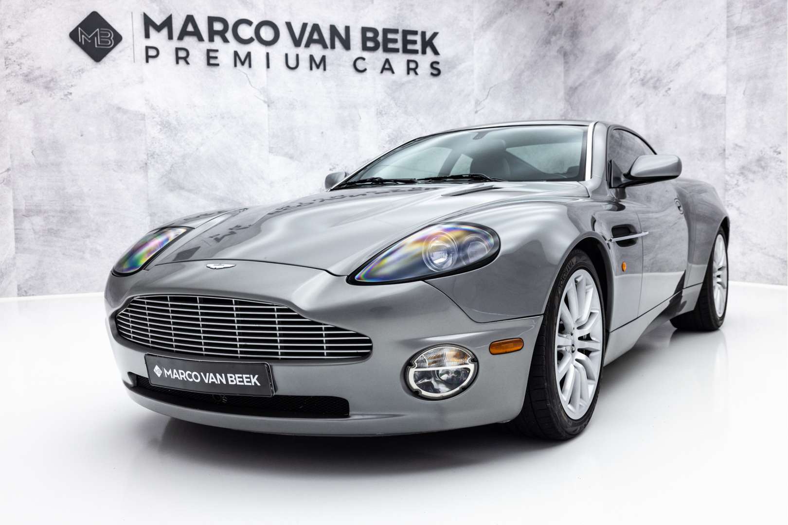 Aston Martin Vanquish V12 5.9 - 2002 - Joinsteer - #7