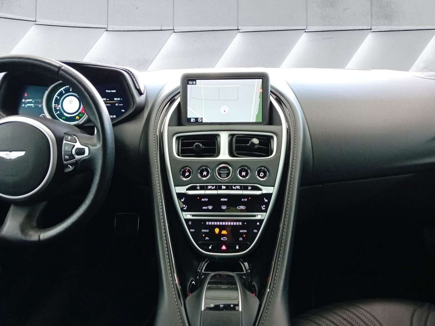 Aston Martin DB11 4.0 V8 - 2020 - Joinsteer - #11