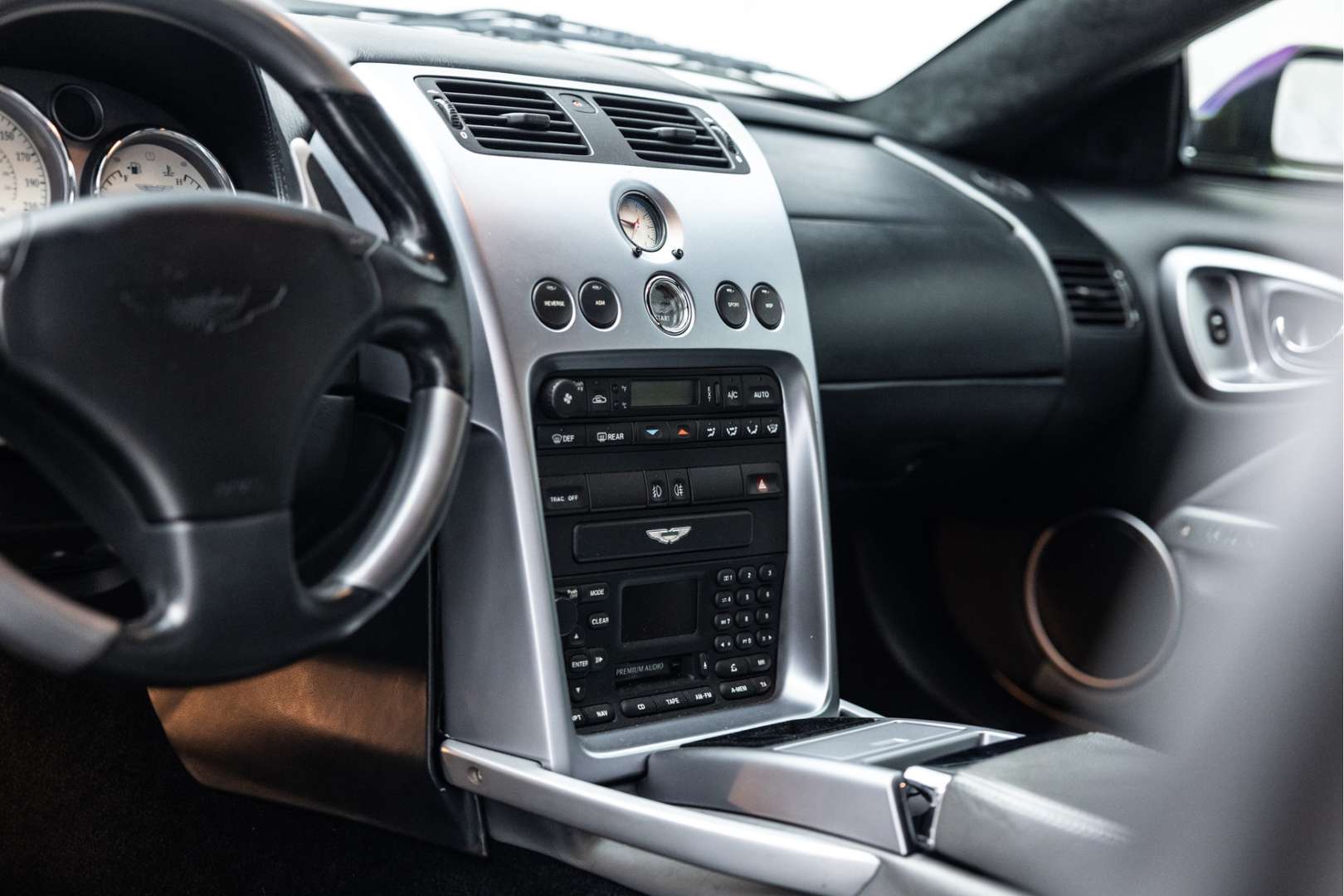 Aston Martin Vanquish V12 5.9 - 2002 - Joinsteer - #15