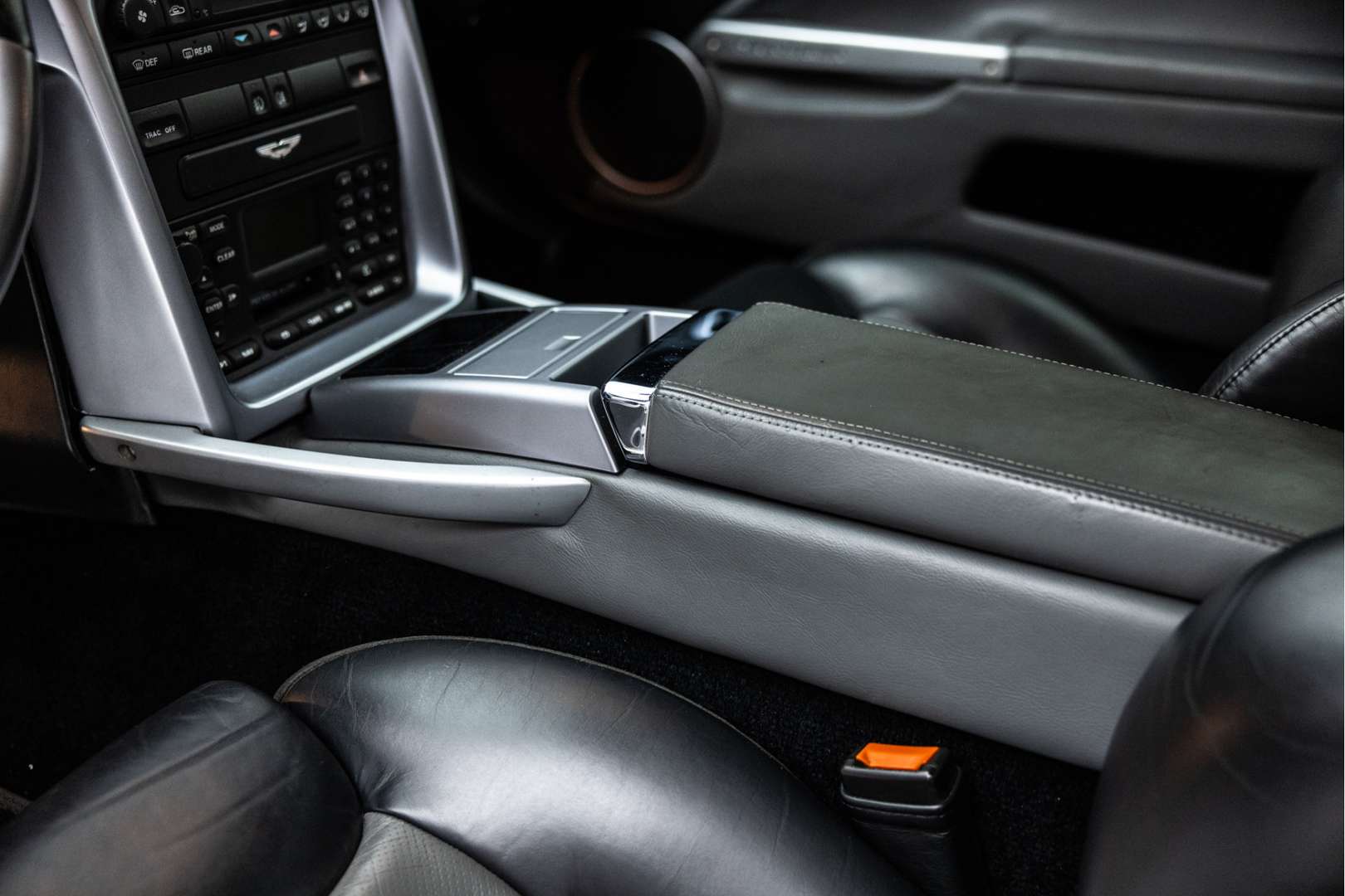 Aston Martin Vanquish V12 5.9 - 2002 - Joinsteer - #25