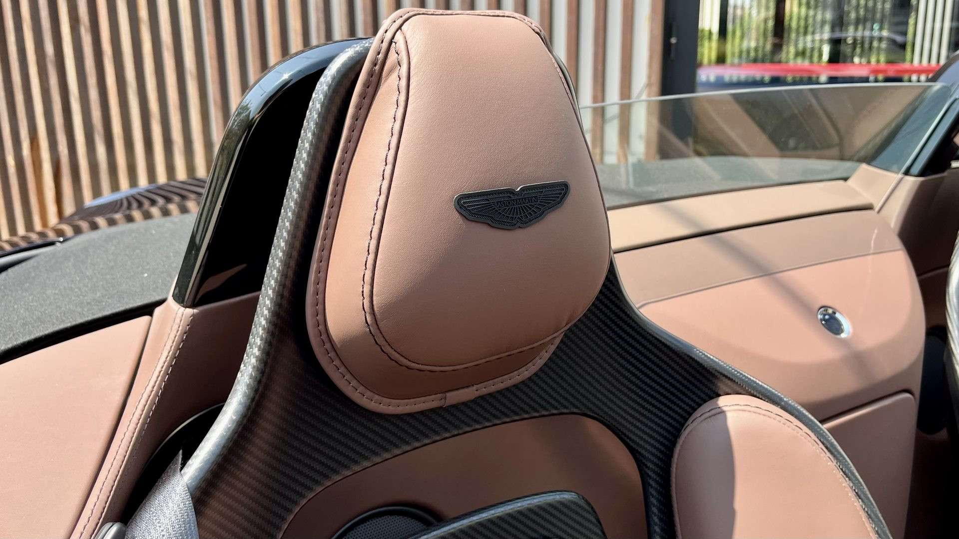 Aston Martin Vantage Roadster 5.2 V12 Auto - 2023 - Joinsteer - #12