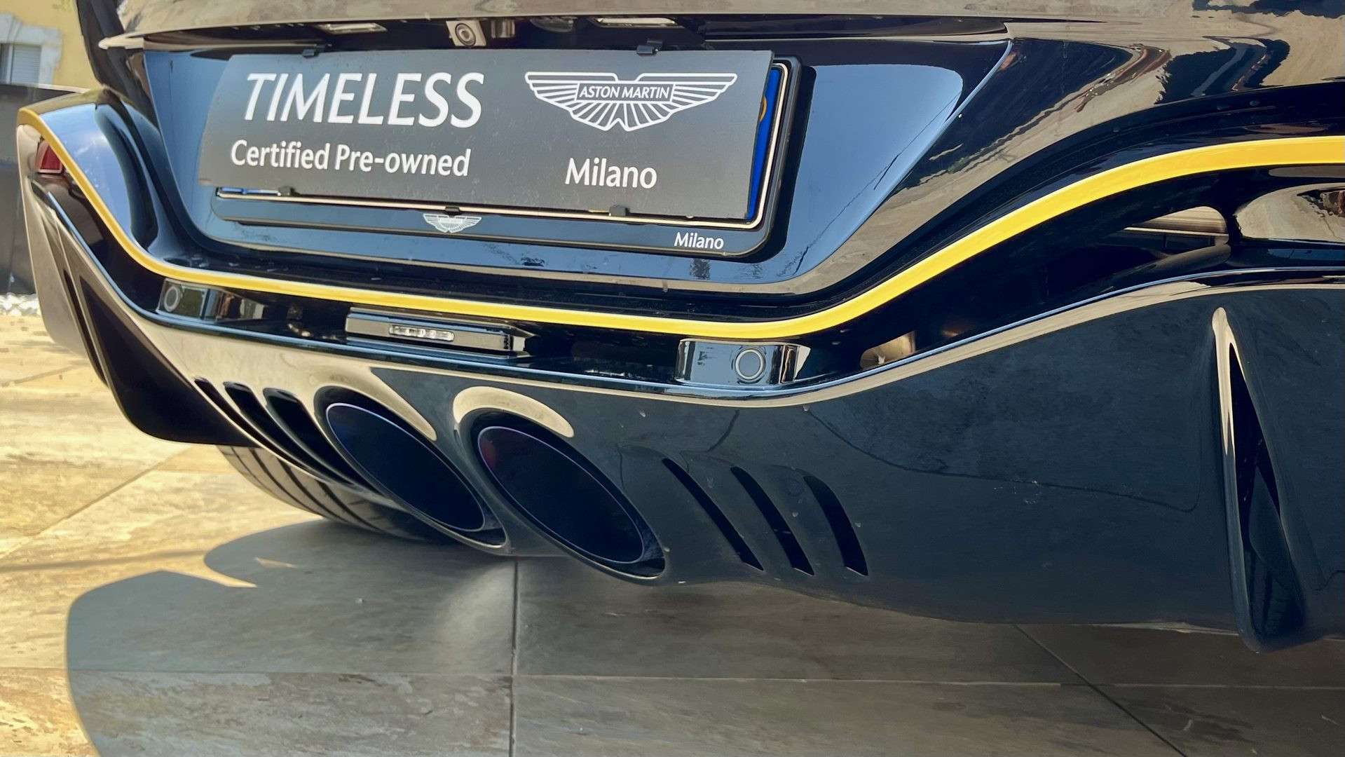 Aston Martin Vantage Roadster 5.2 V12 Auto - 2023 - Joinsteer - #17