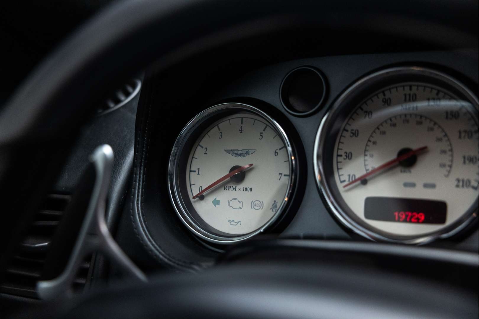 Aston Martin Vanquish V12 5.9 - 2002 - Joinsteer - #32