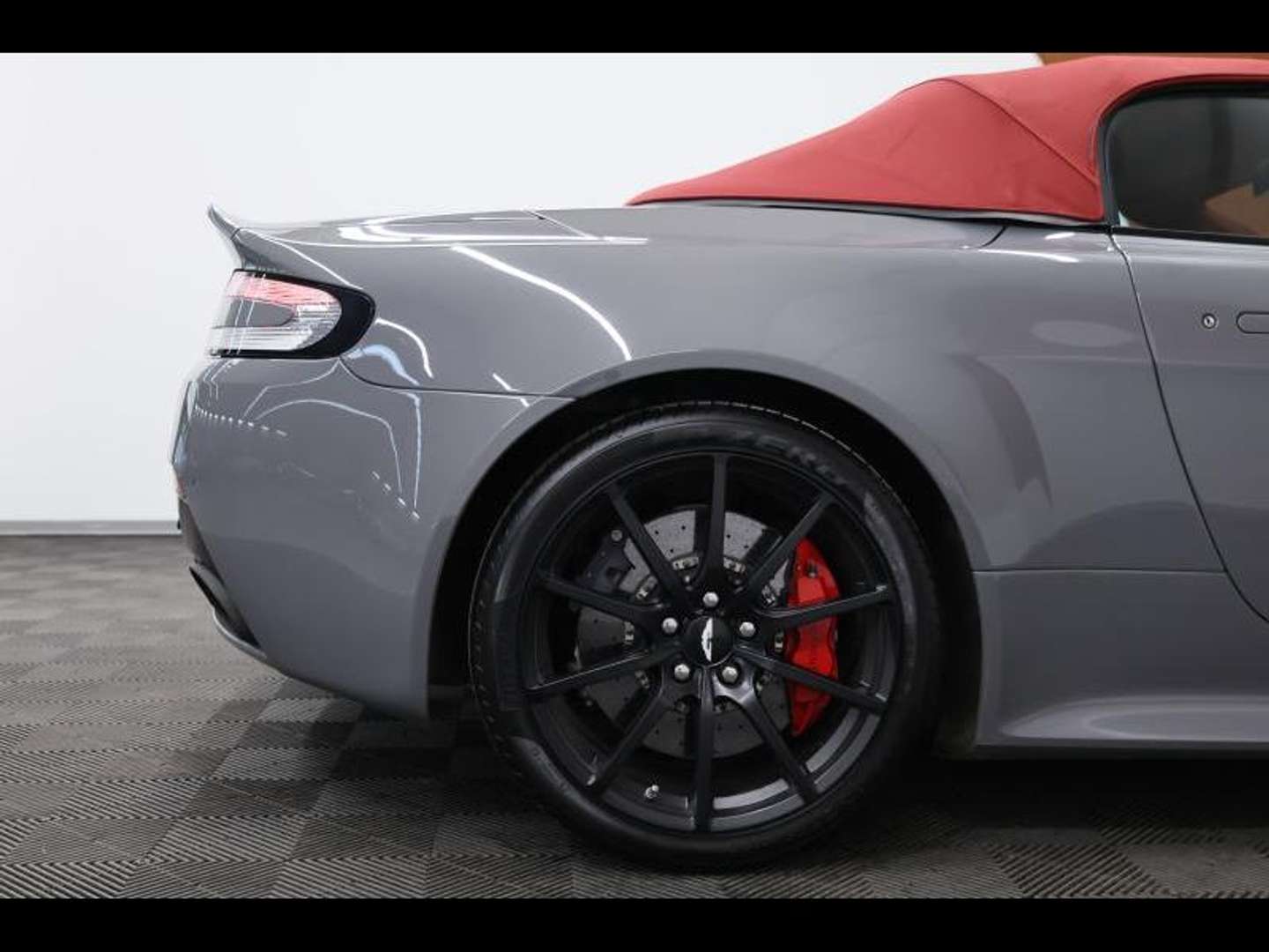 Aston Martin Vantage Roadster V12S Sportshift - 2015 - Joinsteer - #20