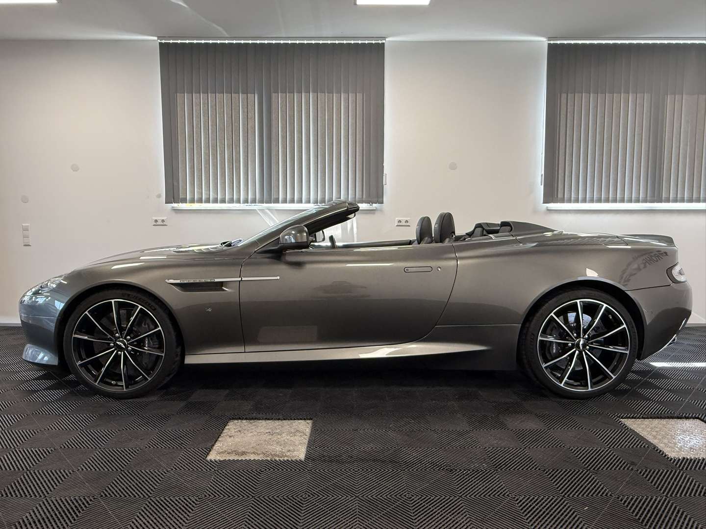 Aston Martin DB9 Volante GT - 2016 - Joinsteer - #6