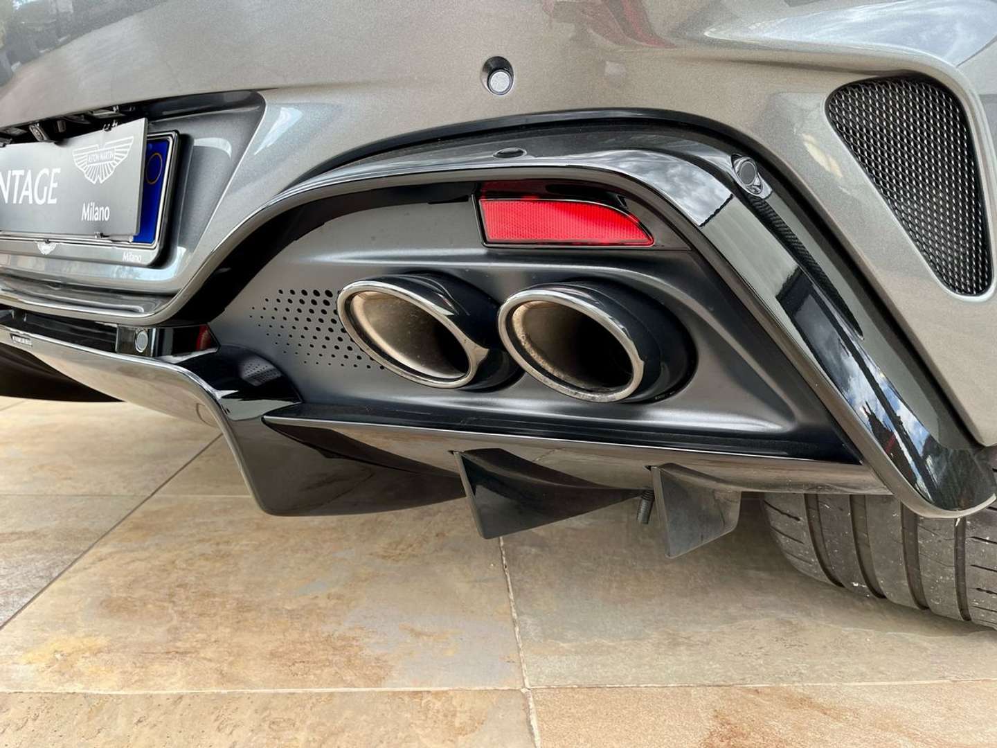 Aston Martin Vantage Coupe 4.0 V8 - 2024 - Joinsteer - #16