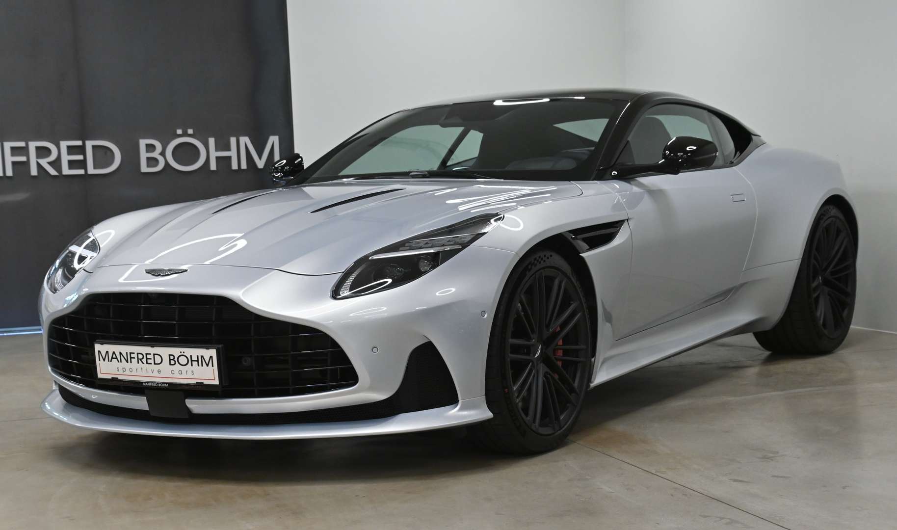 Aston Martin DB12 Coupé - 2025 - Joinsteer - #13