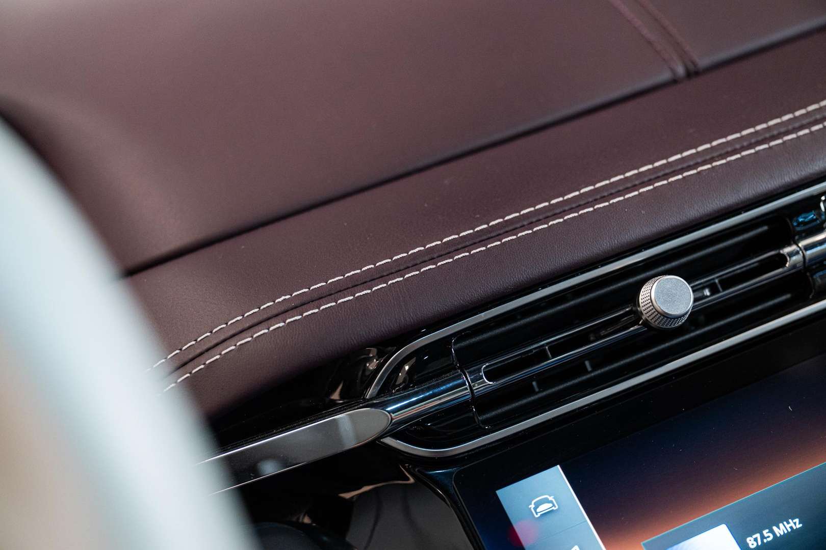 Aston Martin DB12 Coupé - 2023 - Joinsteer - #35