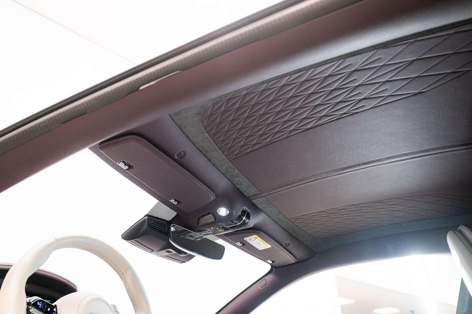 Aston Martin DB12 Coupé - 2023 - Joinsteer - #40