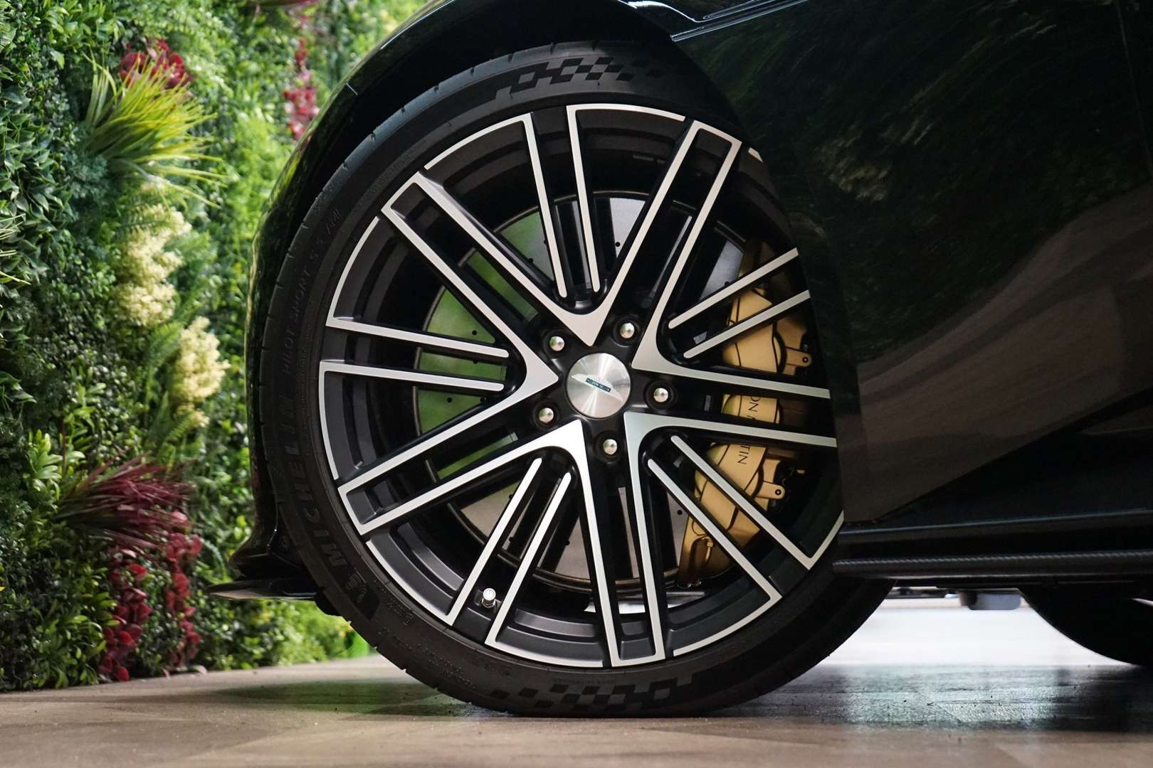 Aston Martin DB12 4.0 V8 Bi-turbo - 2025 - Joinsteer - #18