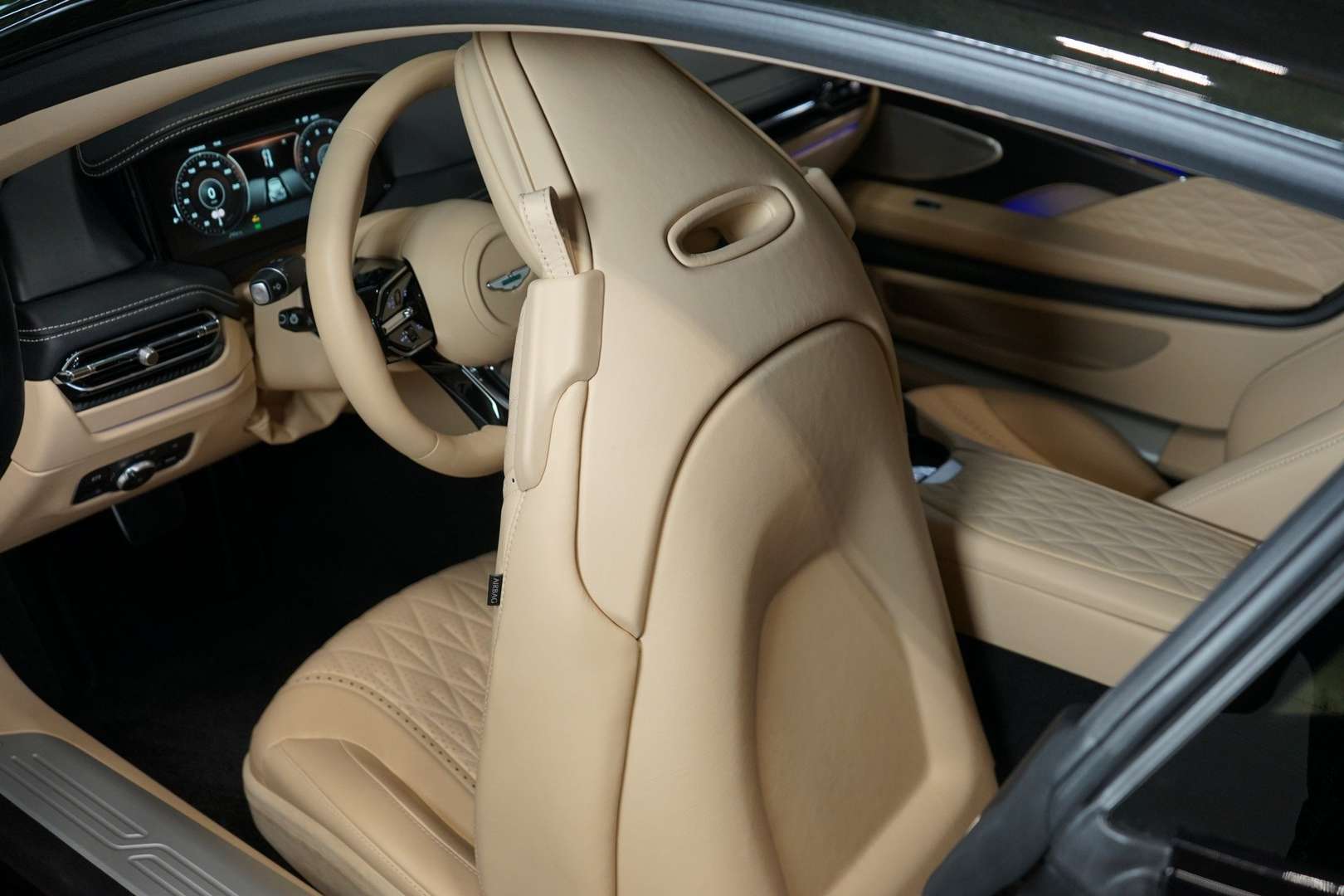 Aston Martin DB12 4.0 V8 Bi-turbo - 2025 - Joinsteer - #21