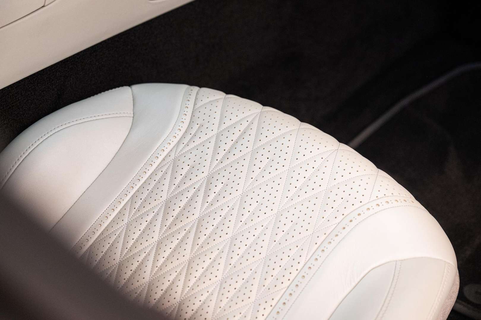 Aston Martin DB12 Coupé - 2023 - Joinsteer - #45