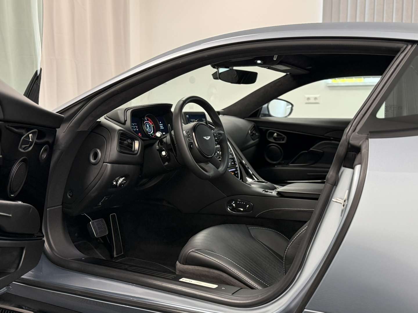 Aston Martin DB11 4.0 V8 Skyfall-Silver - 2018 - Joinsteer - #9