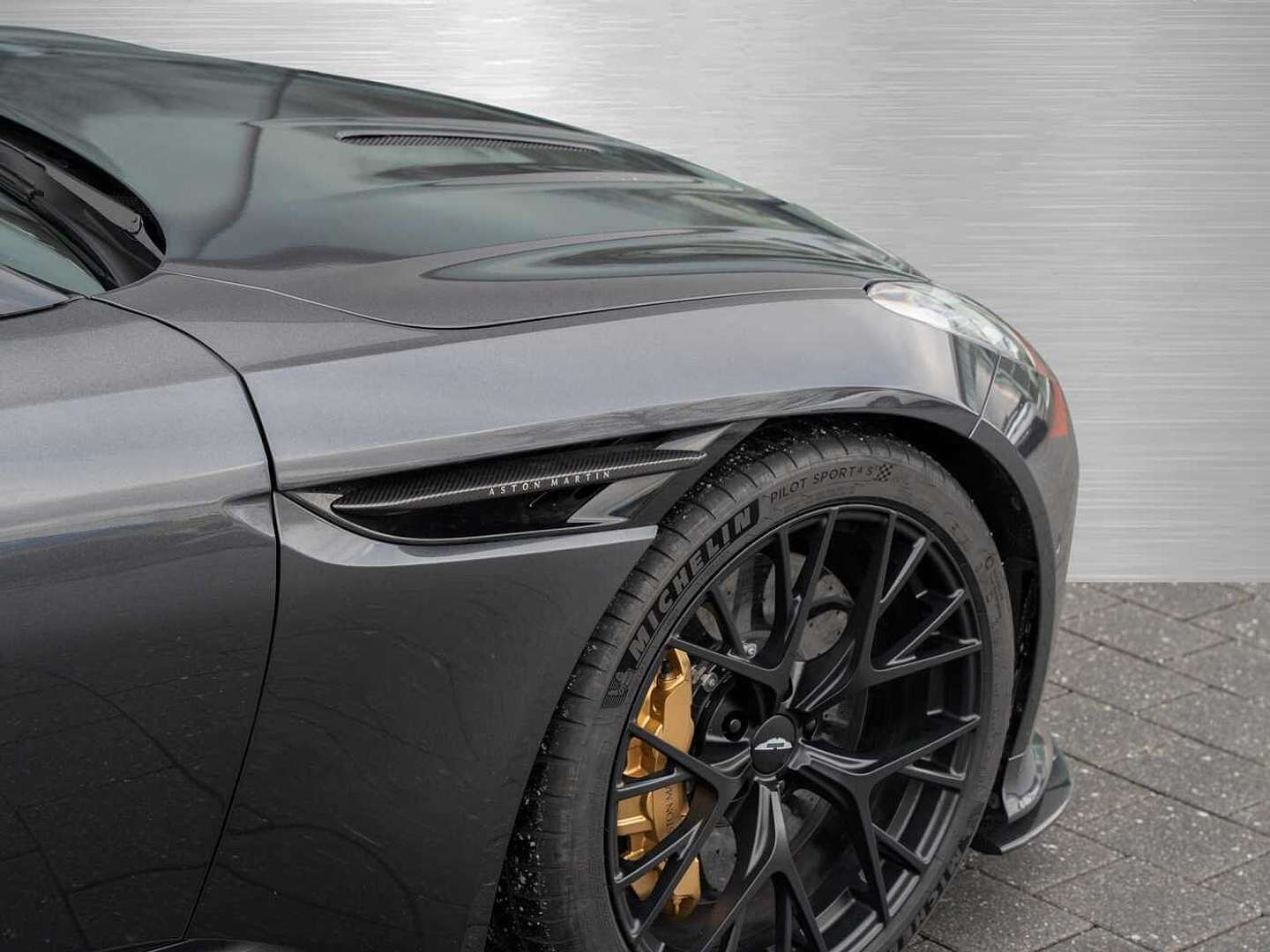 Aston Martin DB12 Coupé V8 Carbon Paket - 2024 - Joinsteer - #9