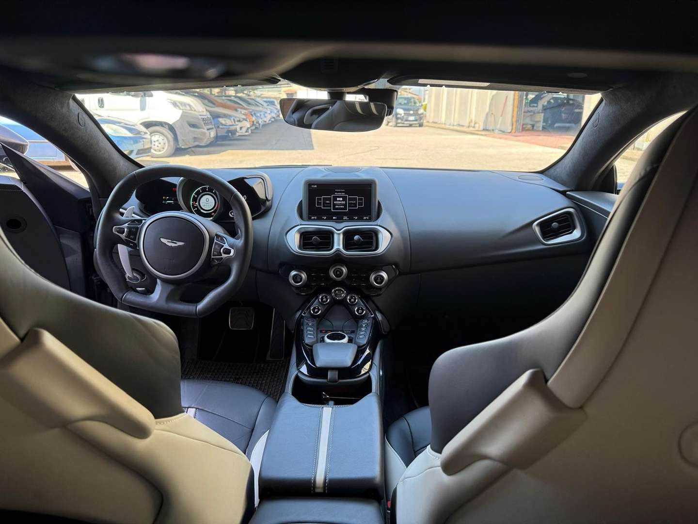 Aston Martin Vantage Coupe 4.0 V8 - 2018 - Joinsteer - #2