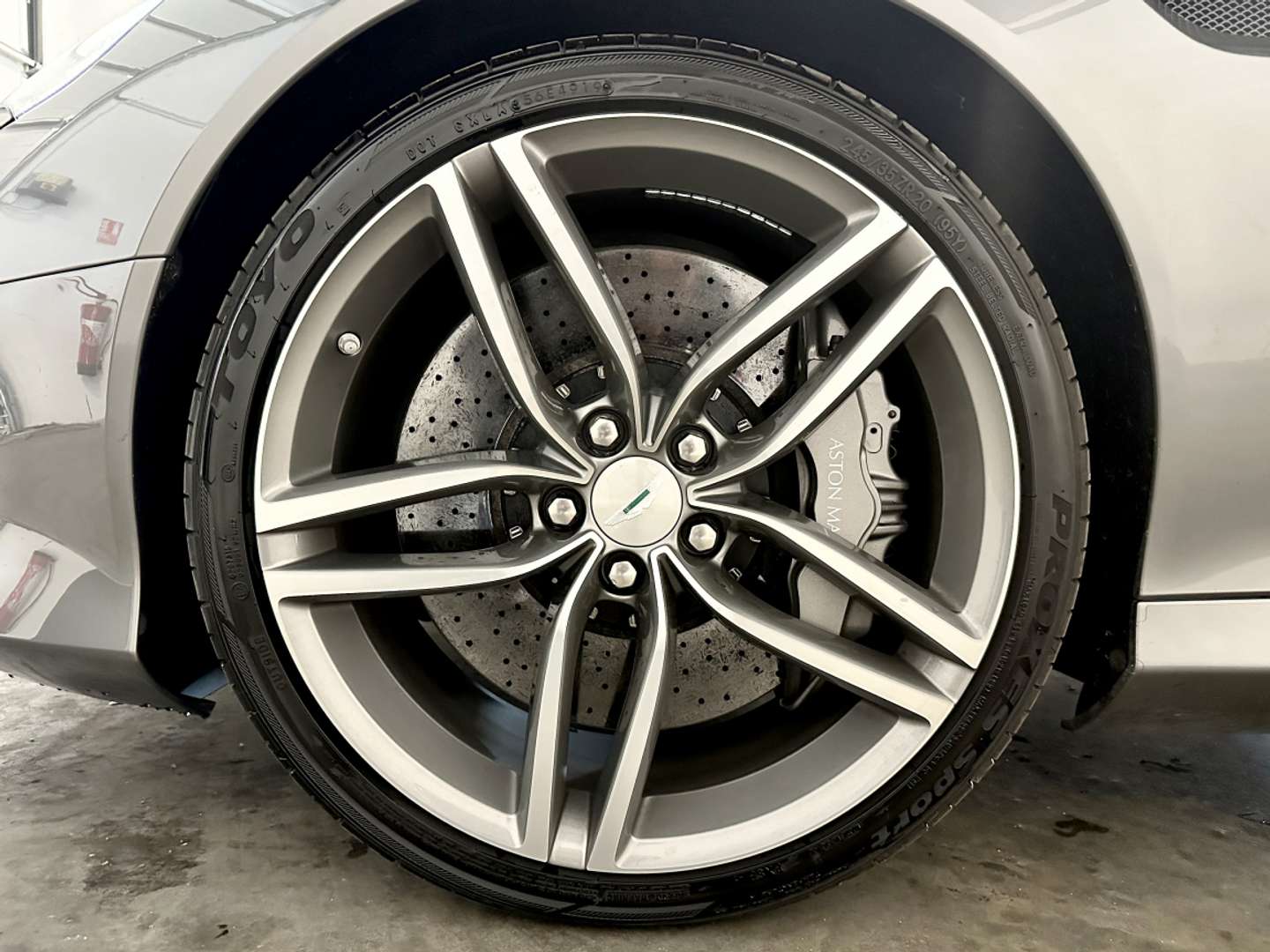 Aston Martin DB9 Volante V12 6.0 Touchtronic - 2014 - Joinsteer - #21