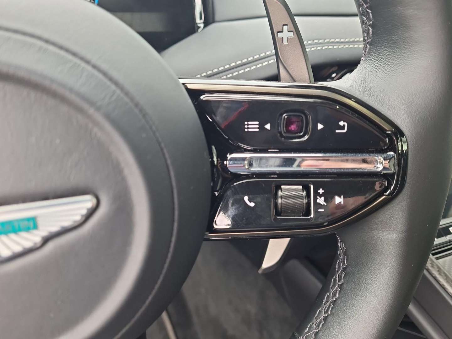 Aston Martin DB12 500 KW (680 PS) - 2024 - Joinsteer - #16