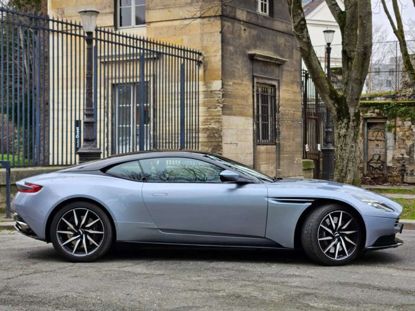 Aston Martin DB11 V8 4.0 510ch BVA8 - 2018 - Joinsteer - #2