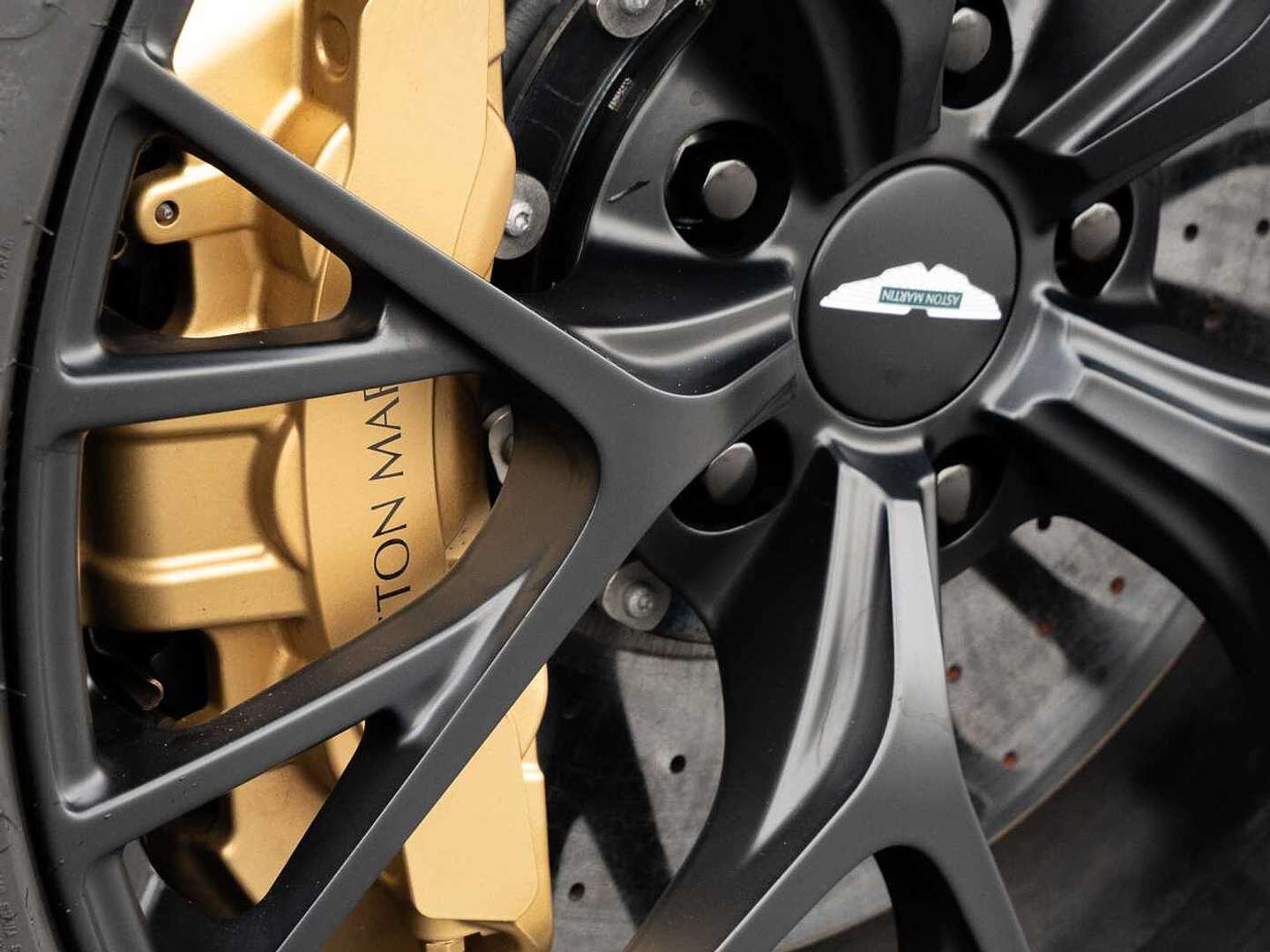 Aston Martin DB12 Coupé V8 Carbon Paket - 2024 - Joinsteer - #24