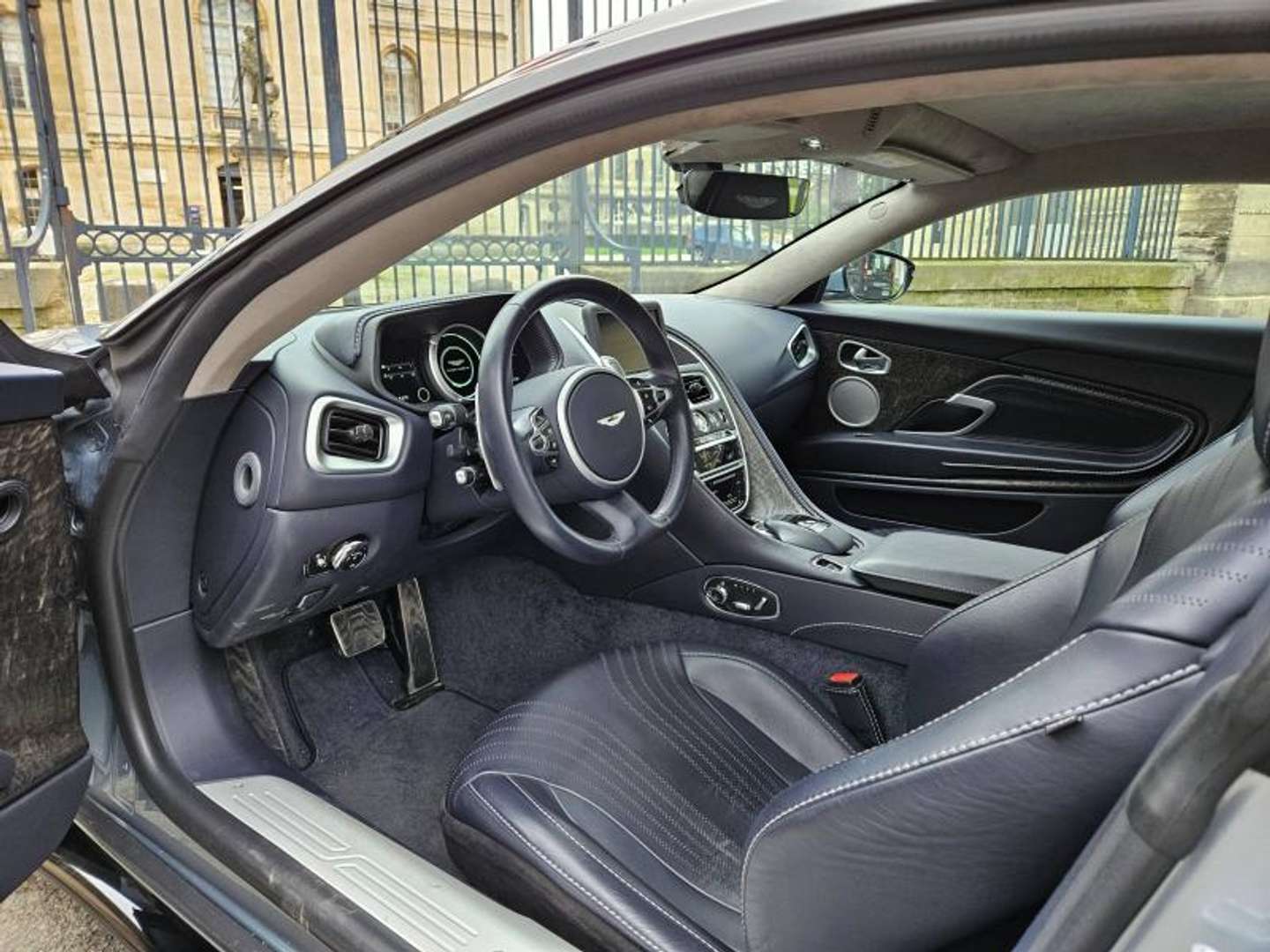 Aston Martin DB11 V8 4.0 510ch BVA8 - 2018 - Joinsteer - #8