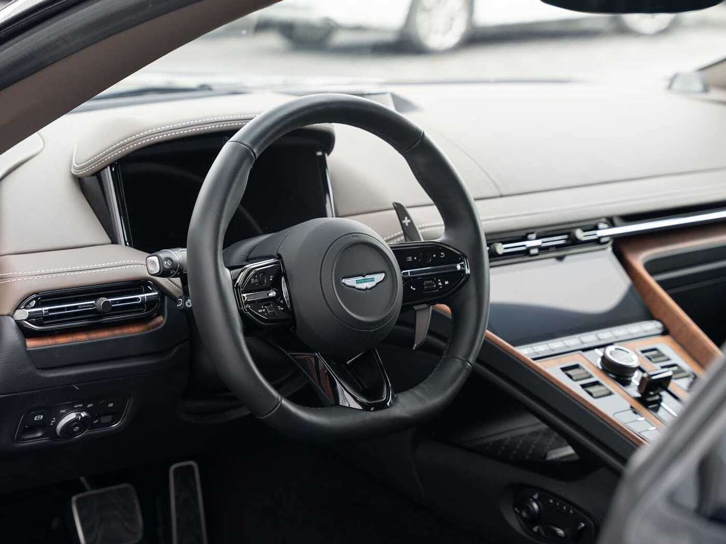 Aston Martin DB12 Coupé V8 Carbon Paket - 2024 - Joinsteer - #27