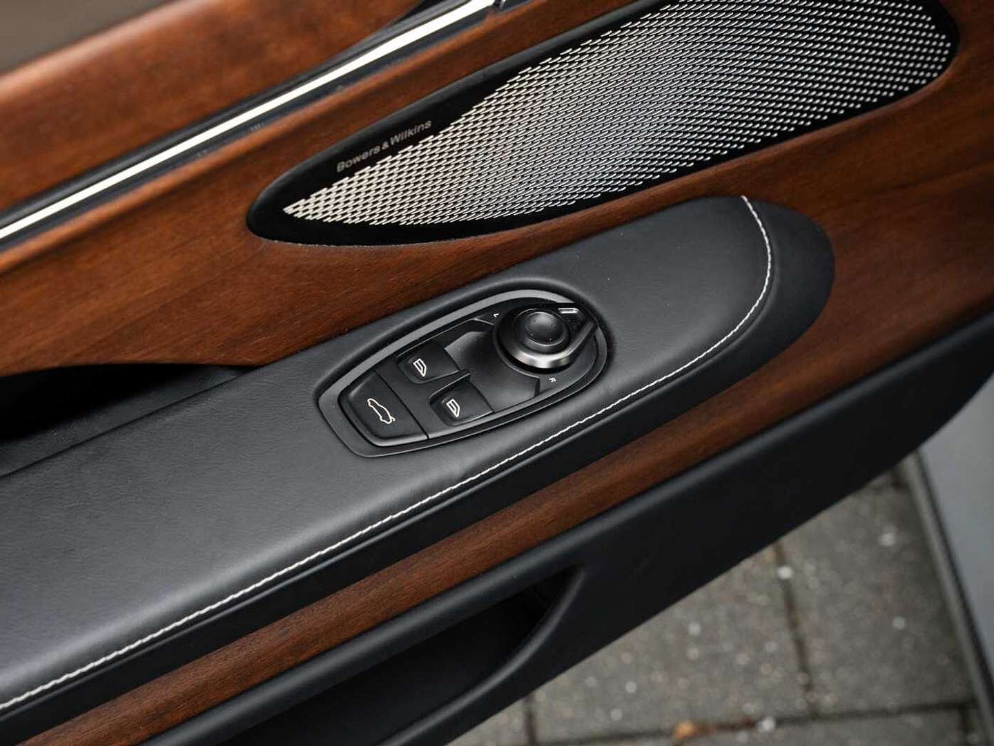 Aston Martin DB12 Coupé V8 Carbon Paket - 2024 - Joinsteer - #29