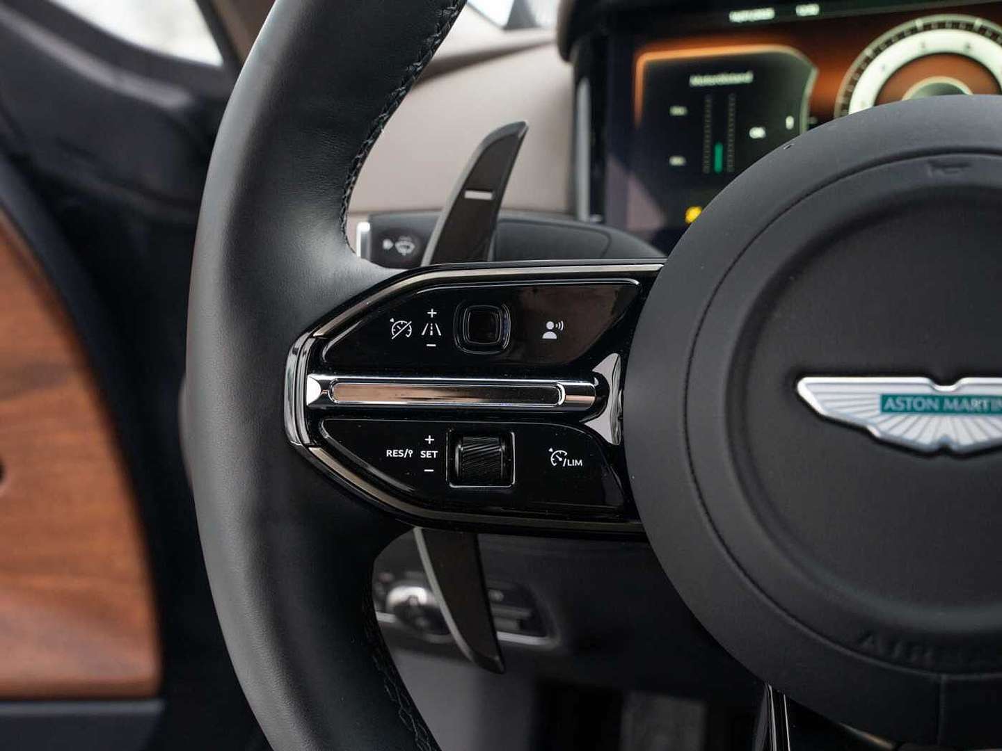 Aston Martin DB12 Coupé V8 Carbon Paket - 2024 - Joinsteer - #34