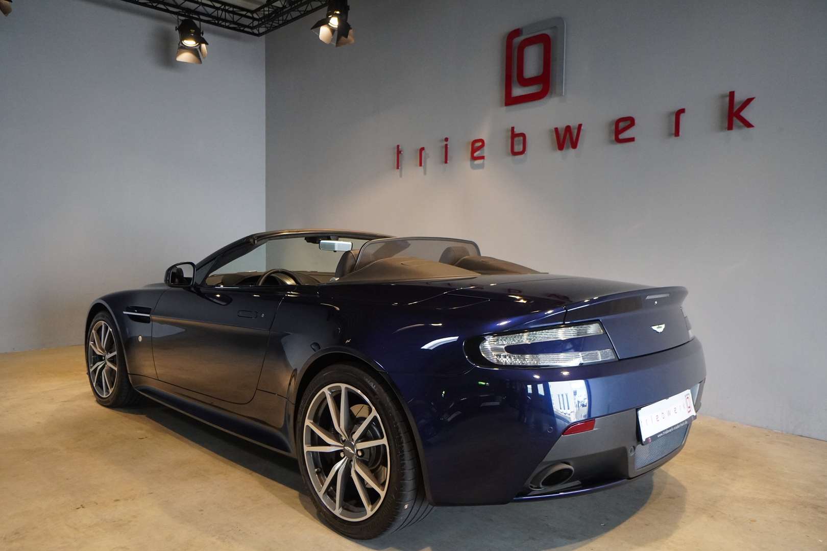 Aston Martin V8 Vantage Roadster N430 - 2017 - Joinsteer - #2