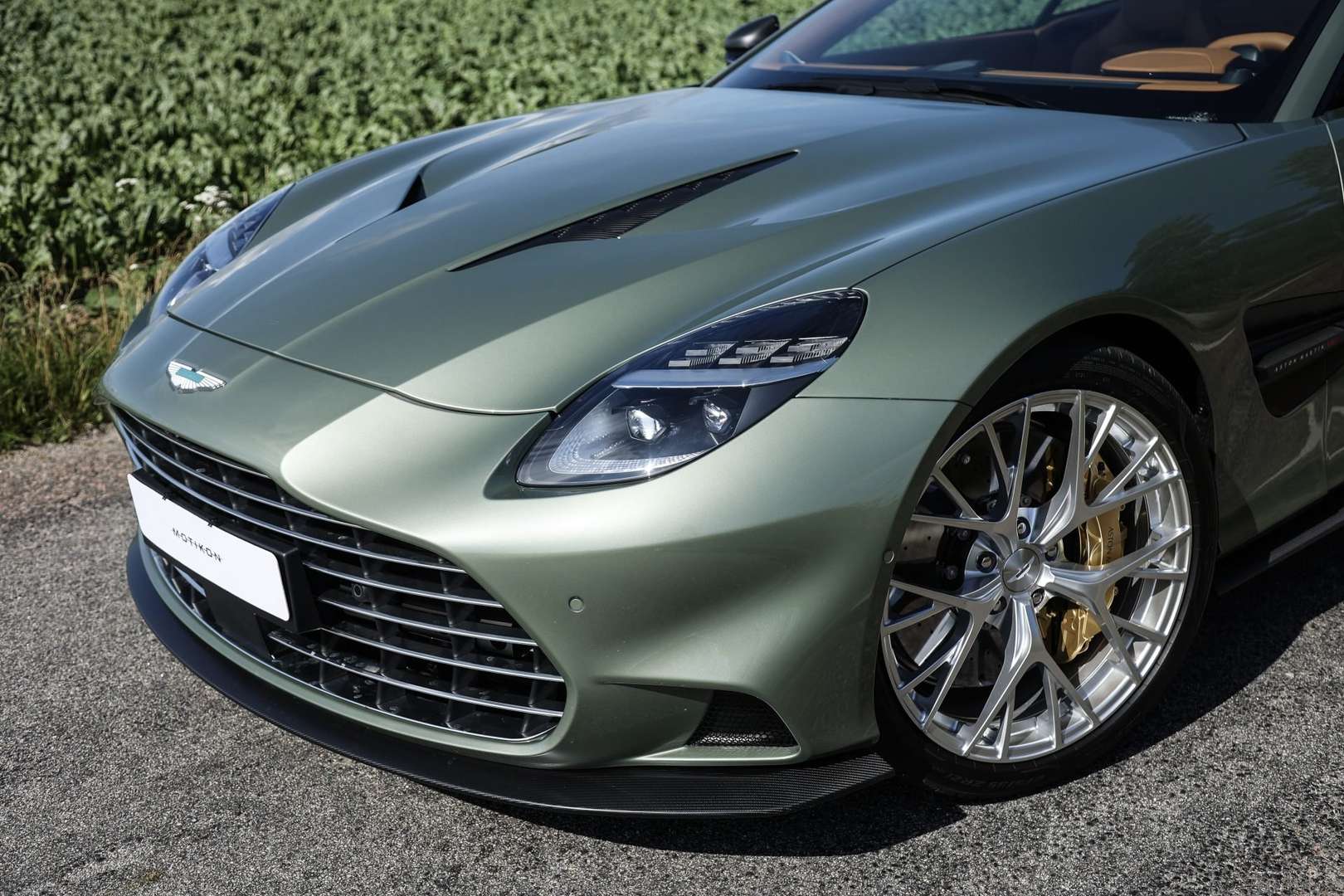 Aston Martin Vanquish 5.2 V12 - 2025 - Joinsteer - #5
