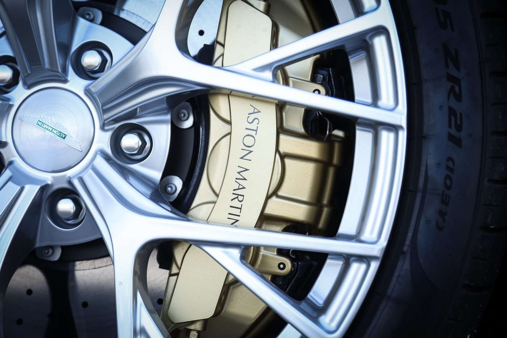 Aston Martin Vanquish 5.2 V12 - 2025 - Joinsteer - #21