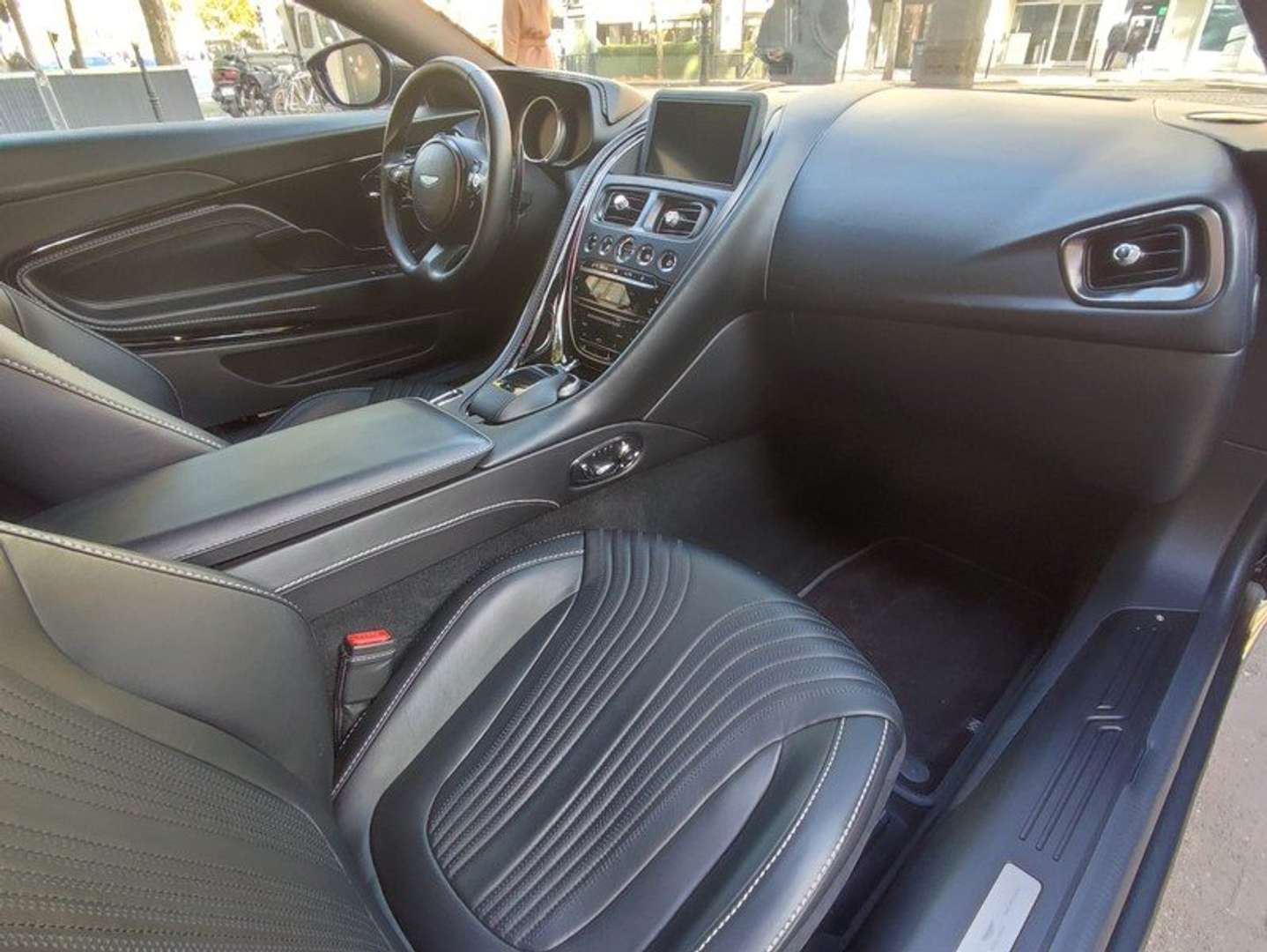 Aston Martin DB11 Coupé 5.2 Biturbo V12 - 2019 - Joinsteer - #11