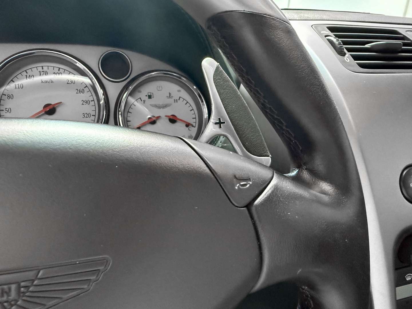 Aston Martin Vanquish V12 - 2003 - Joinsteer - #26