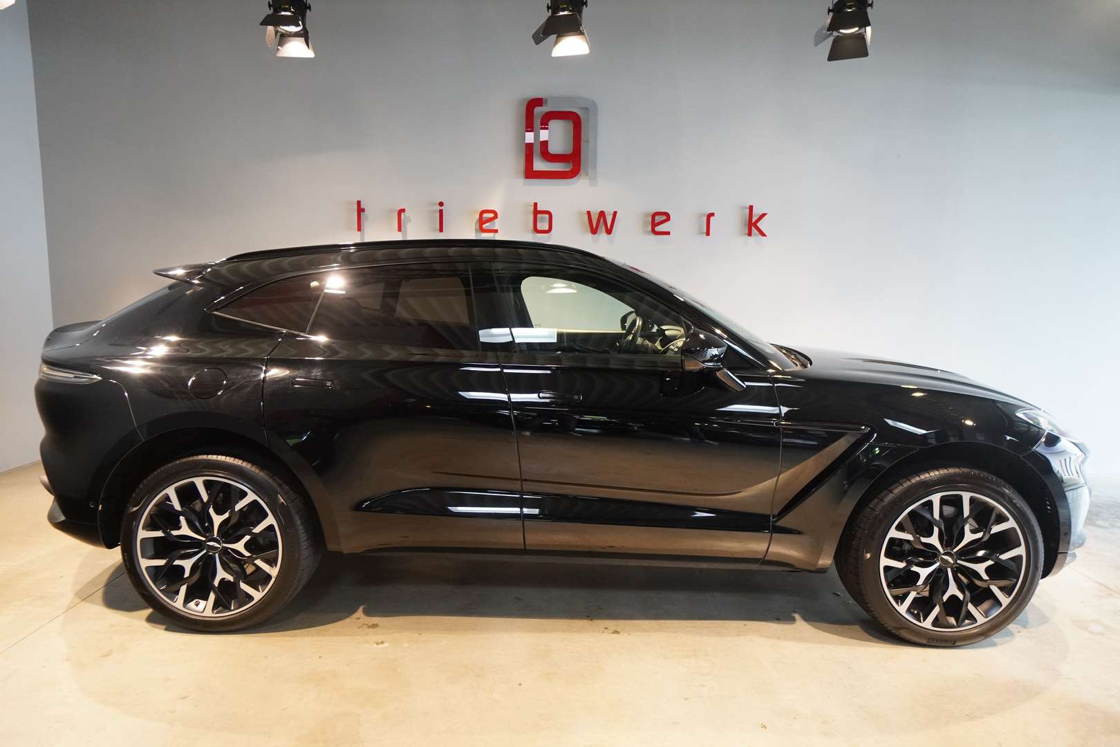 Aston Martin DBX V8 - 2022 - Joinsteer - #19