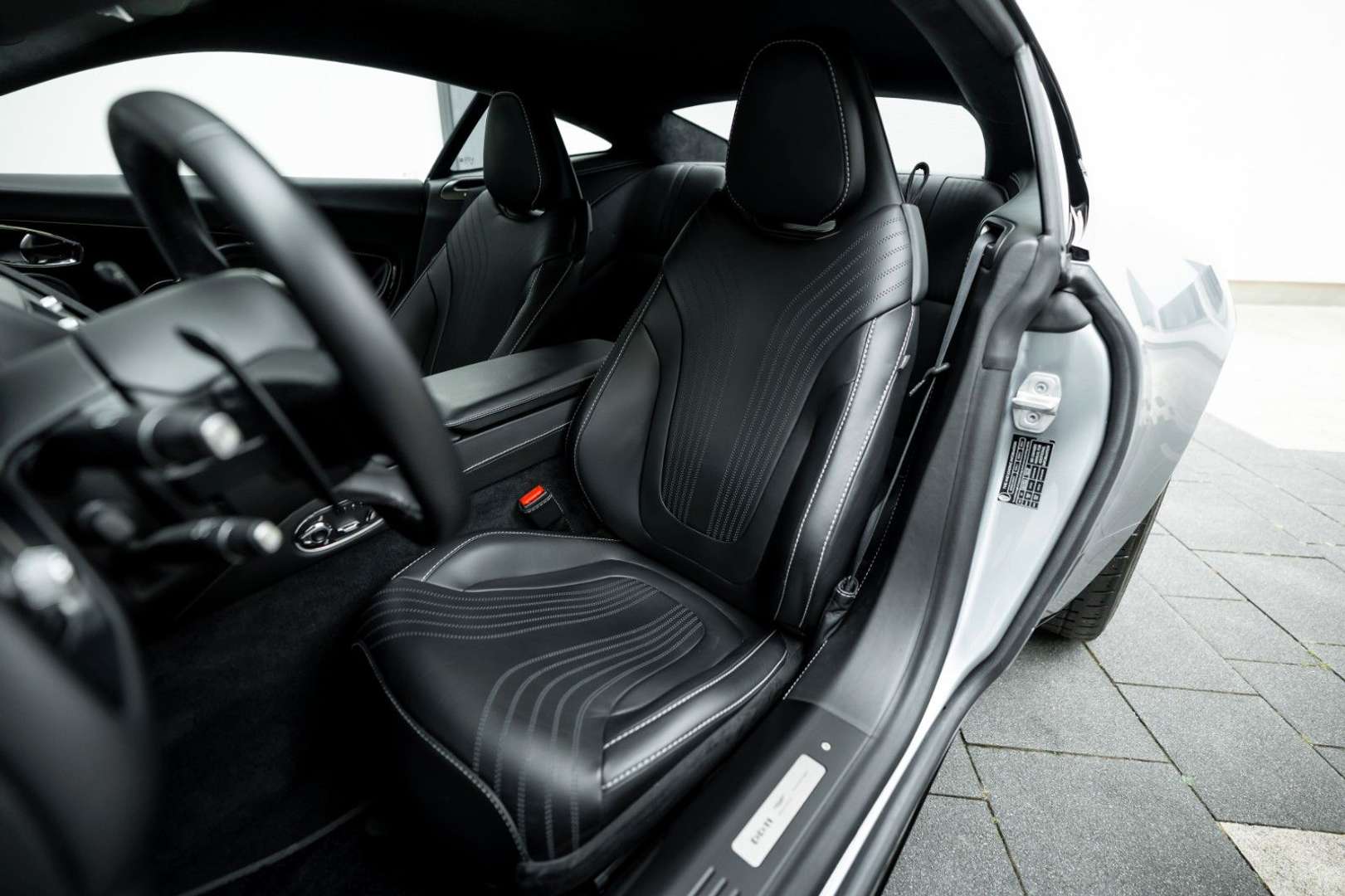 Aston Martin DB11 5.2 V12 AMR-PACK - 2018 - Joinsteer - #7