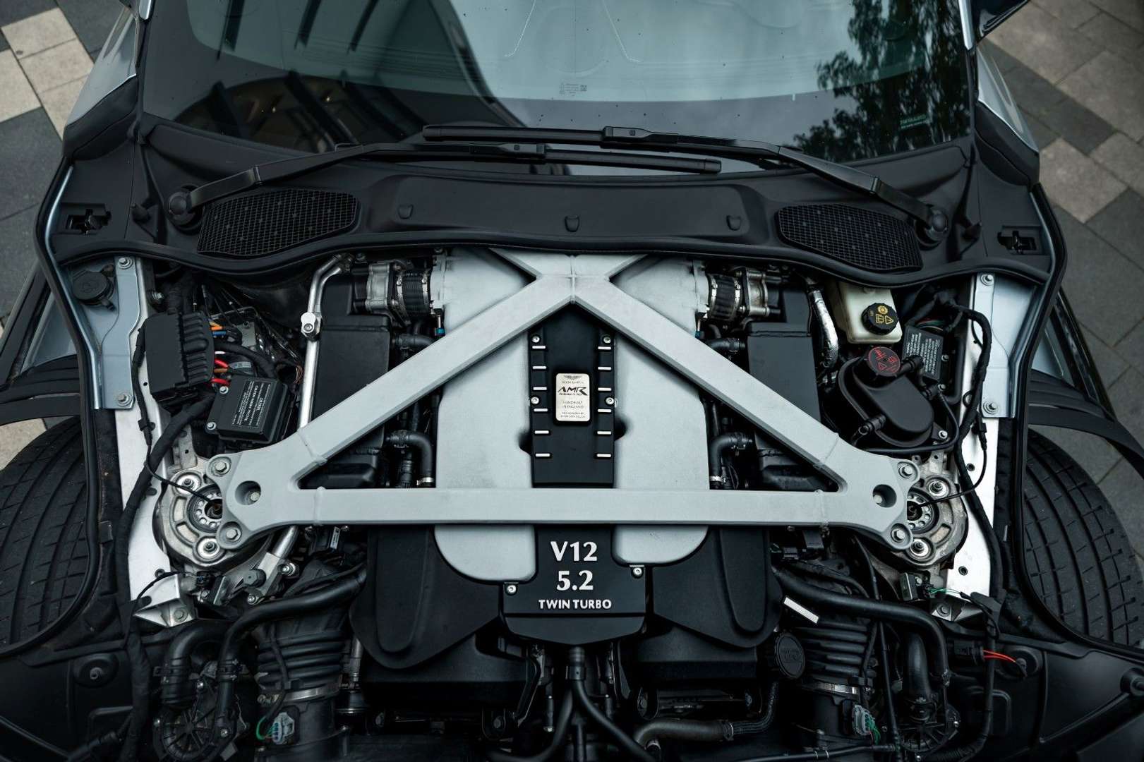 Aston Martin DB11 5.2 V12 AMR-PACK - 2018 - Joinsteer - #11