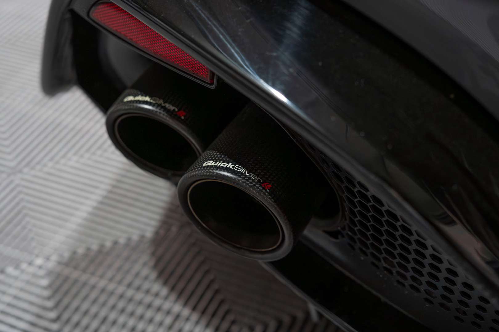 Aston Martin Vantage V8 Alcantara Interior - 2019 - Joinsteer - #12