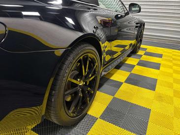 Aston Martin Vantage Roadster V8 Sportshift — photo 8