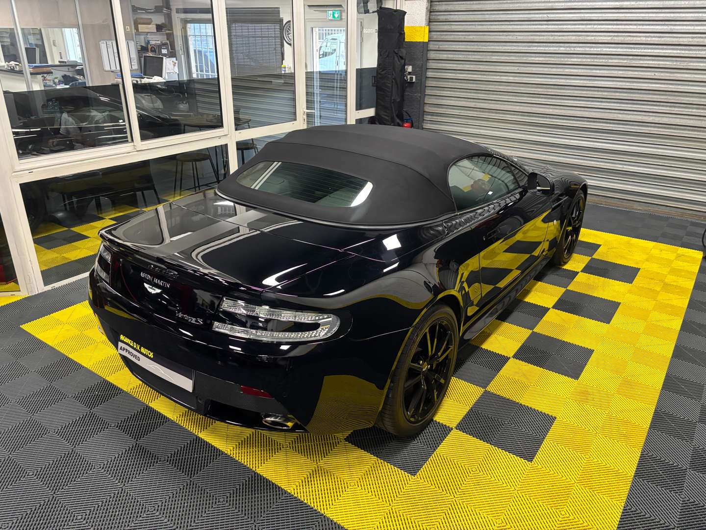 Aston Martin Vantage Roadster V8 Sportshift - 2011 - Joinsteer - #10