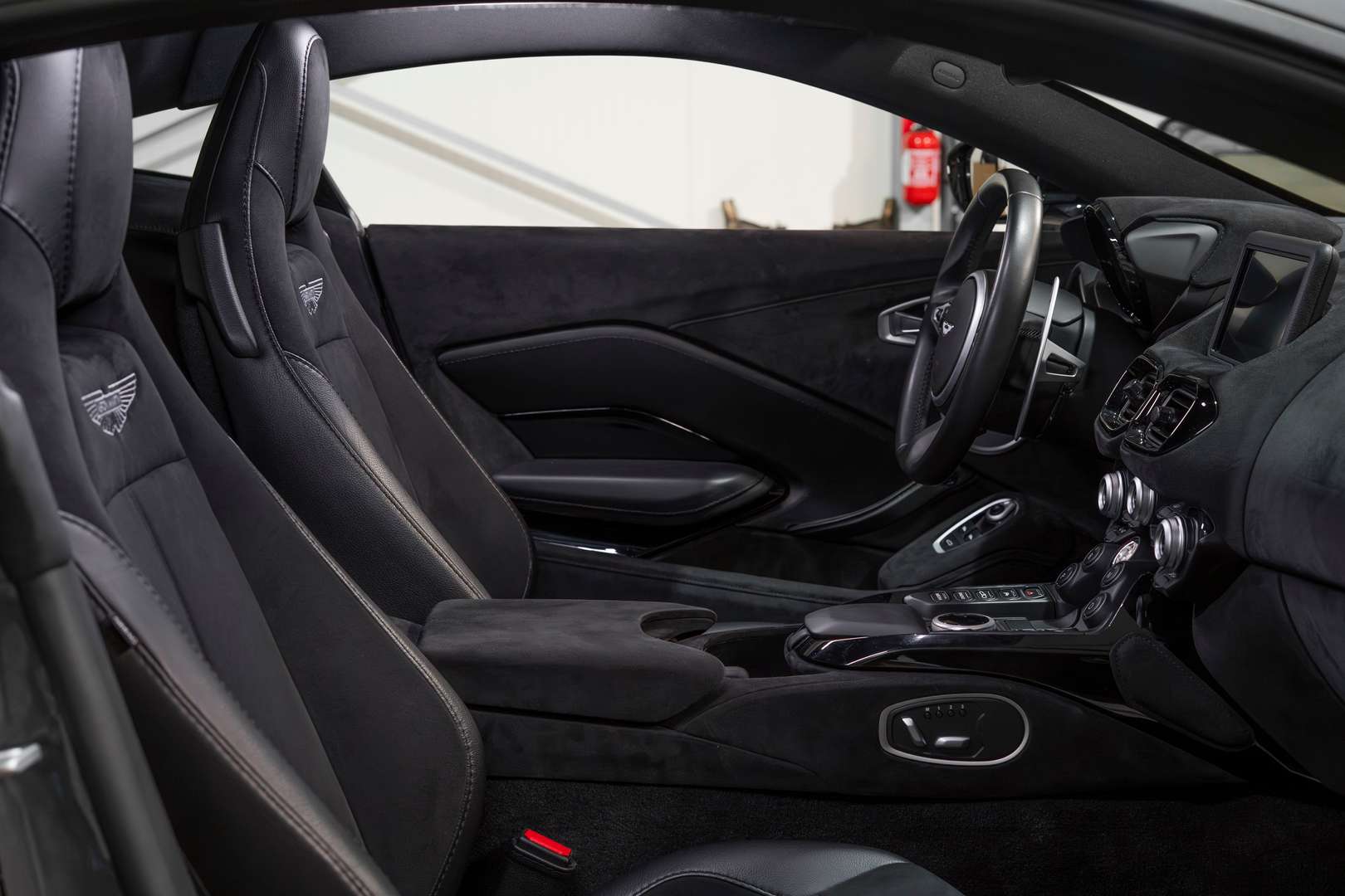 Aston Martin Vantage V8 Alcantara Interior - 2019 - Joinsteer - #17