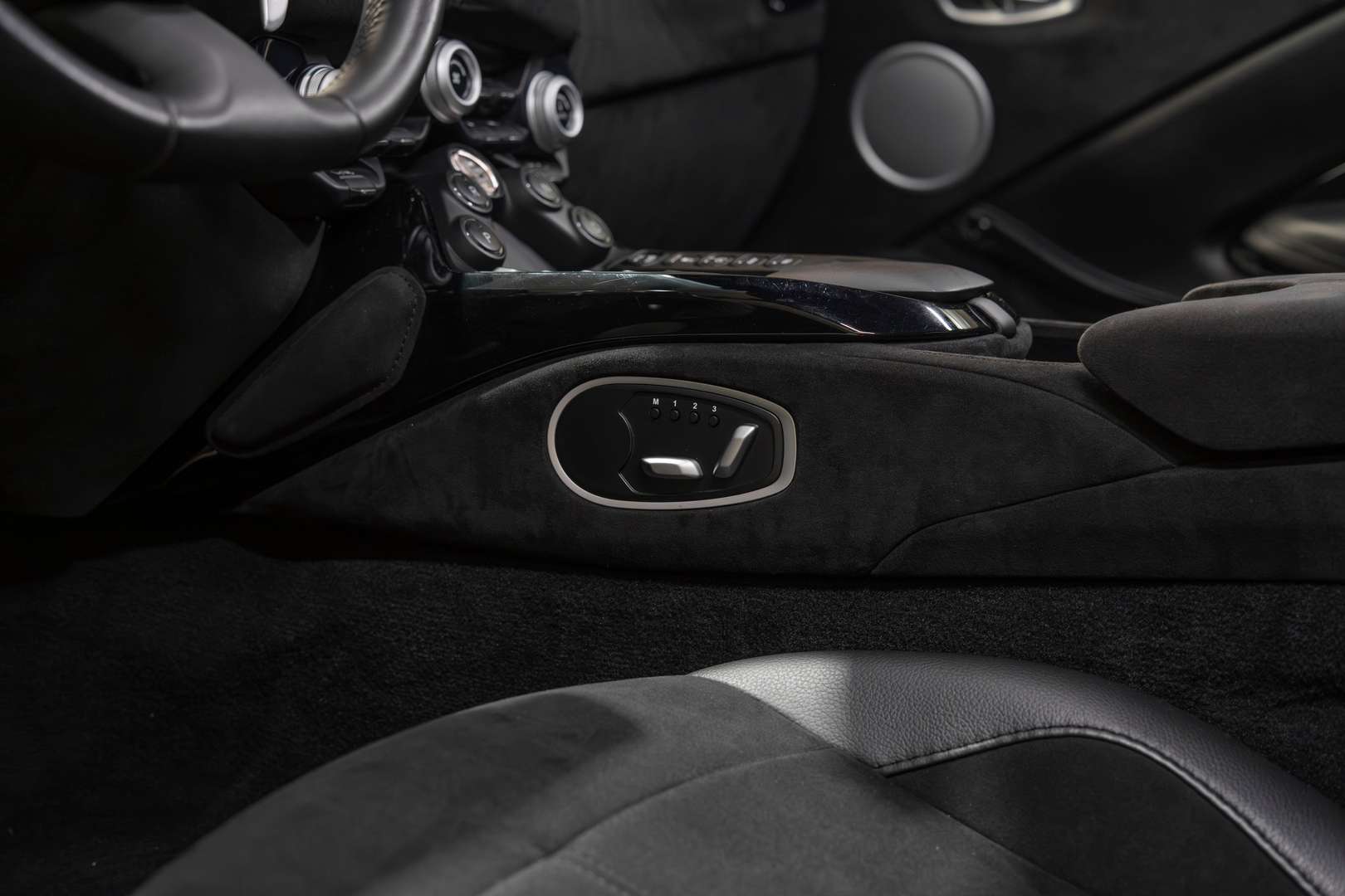 Aston Martin Vantage V8 Alcantara Interior - 2019 - Joinsteer - #21