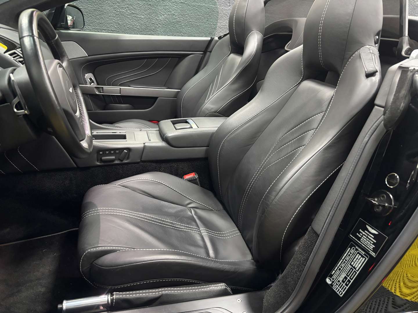 Aston Martin Vantage Roadster V8 Sportshift - 2011 - Joinsteer - #17