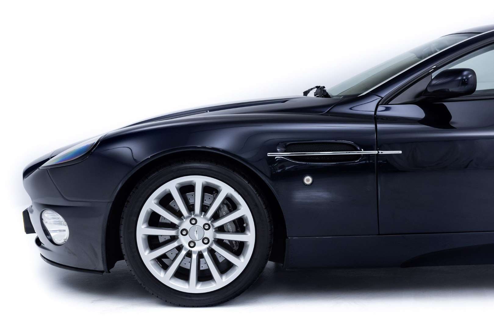 Aston Martin Vanquish A-V12 - 2004 - Joinsteer - #12