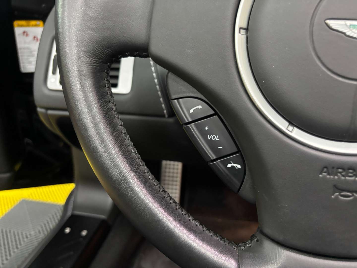 Aston Martin Vantage Roadster V8 Sportshift - 2011 - Joinsteer - #26